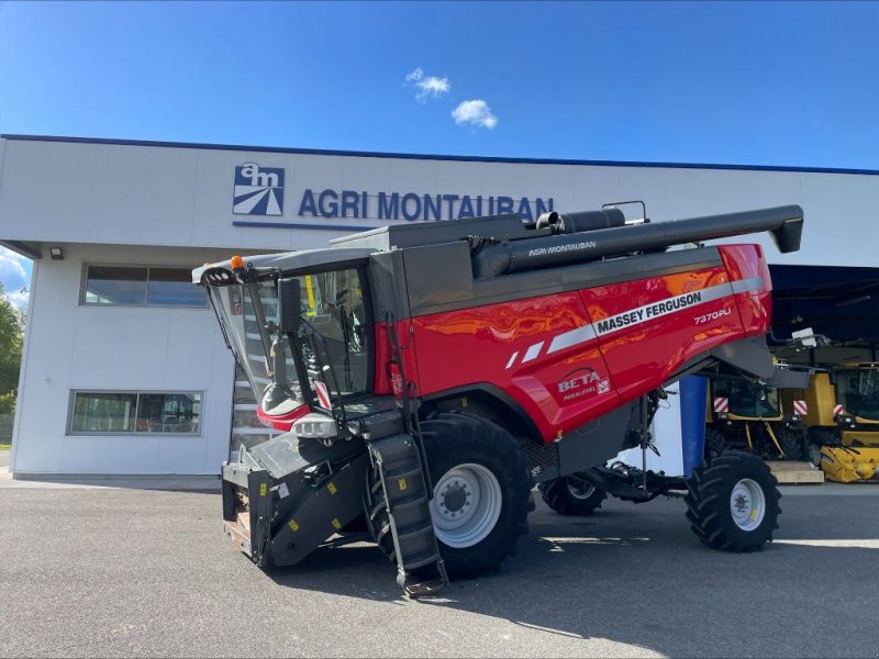 Mähdrescher du type Massey Ferguson 7370 BETA PLI, Gebrauchtmaschine en Montauban (Photo 1)