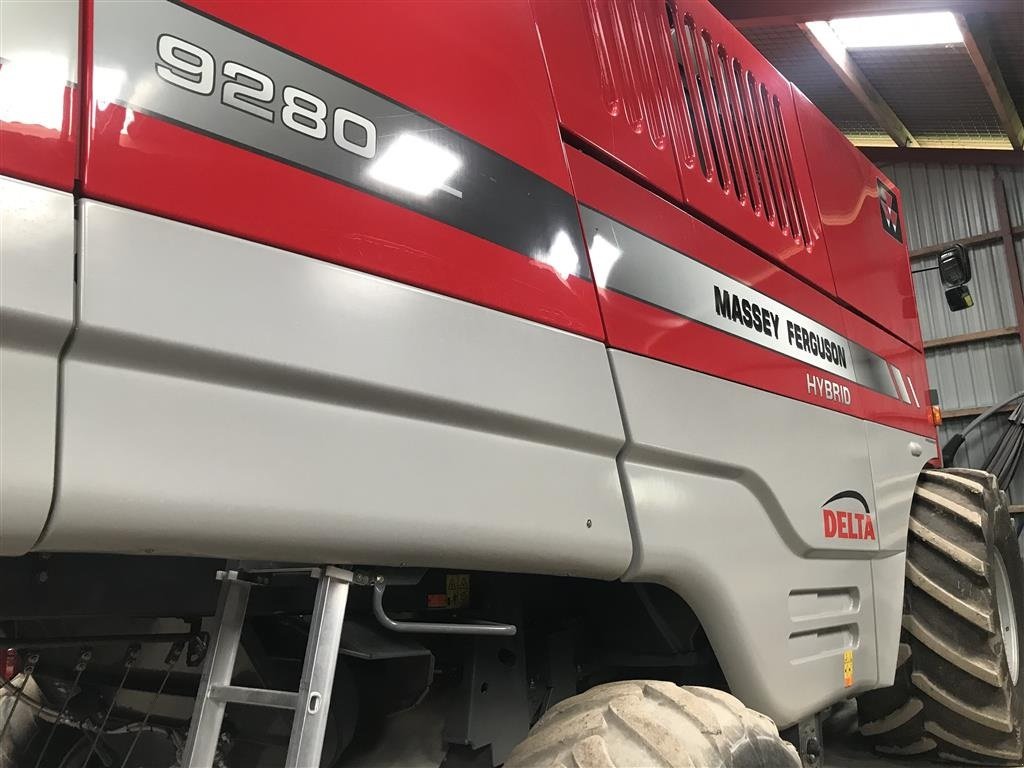 Mähdrescher of the type Massey Ferguson 9280 AL Delta, Gebrauchtmaschine in Sakskøbing (Picture 2)