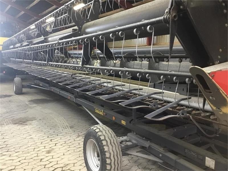 Mähdrescher Türe ait Massey Ferguson 9380 Delta Hybrid GII Powerflov 10,5m., Gebrauchtmaschine içinde Mern (resim 16)