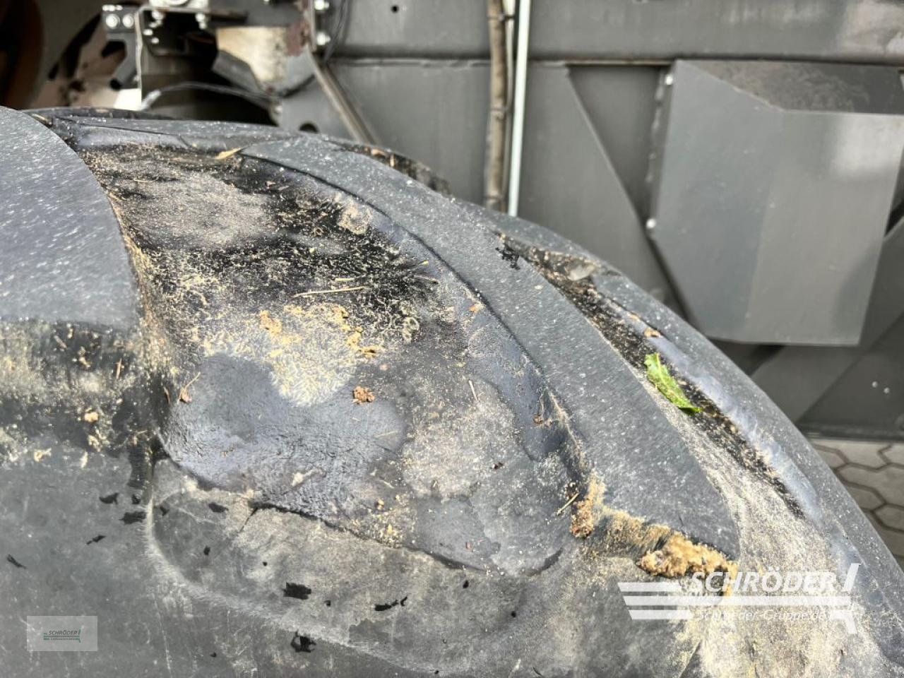 Mähdrescher Türe ait Massey Ferguson BETA 7370 + SCHNEIDWERK 6,80M, Gebrauchtmaschine içinde Leizen (resim 13)