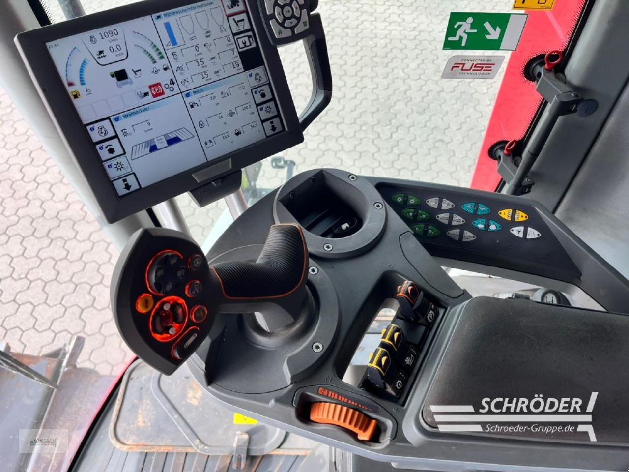 Mähdrescher Türe ait Massey Ferguson BETA 7370 + SCHNEIDWERK 6,80M, Gebrauchtmaschine içinde Leizen (resim 21)