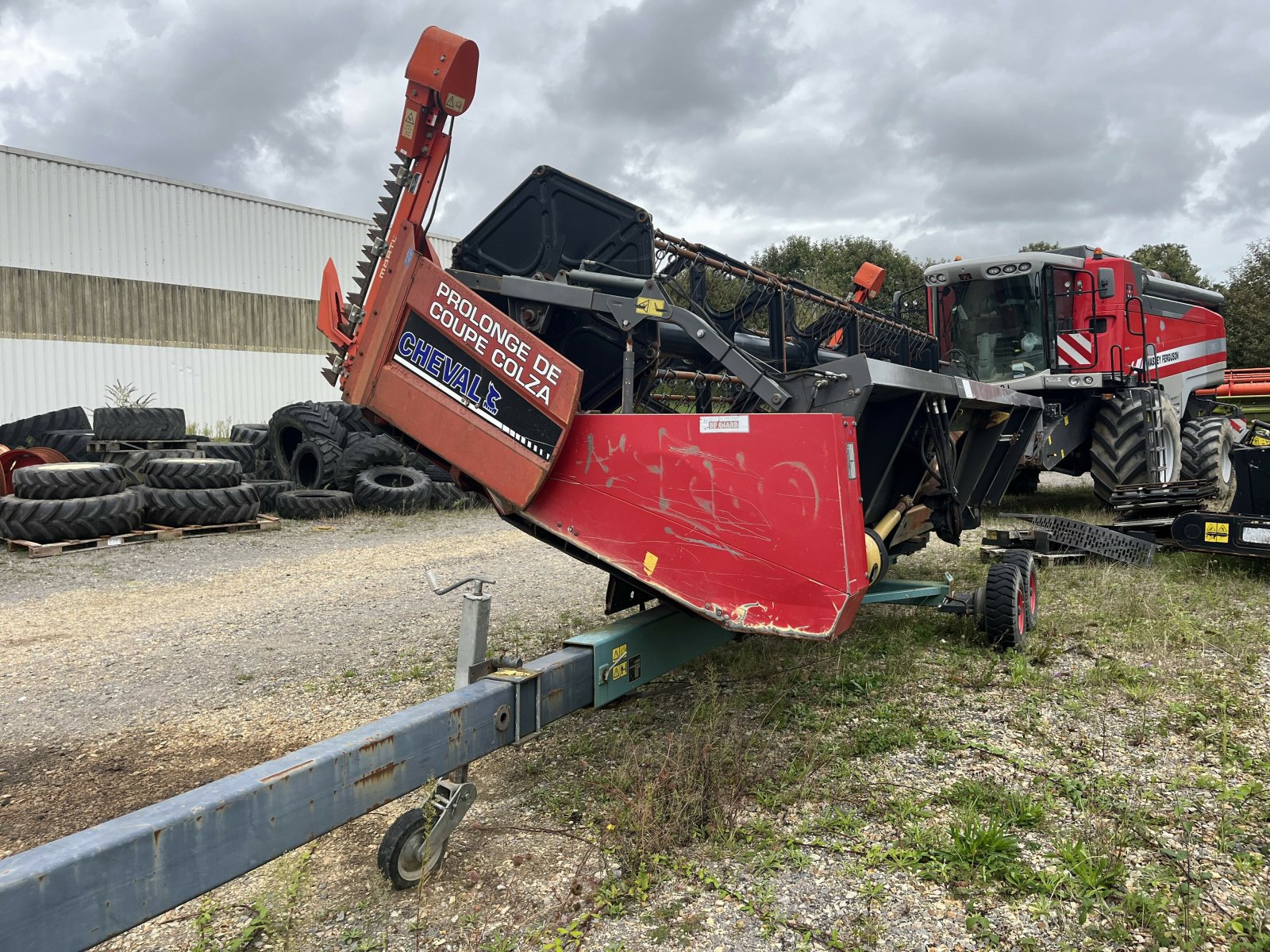 Mähdrescher typu Massey Ferguson BETA 7370, Gebrauchtmaschine v PONTIVY (Obrázek 10)