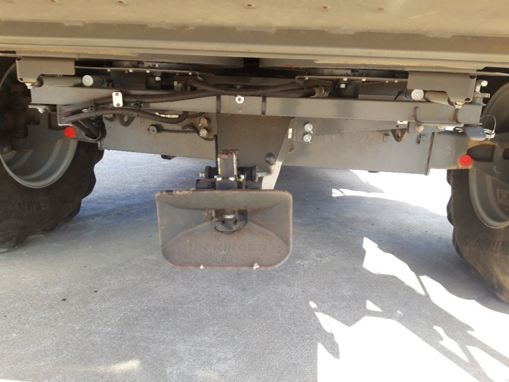 Mähdrescher of the type Massey Ferguson IDEAL 8 PL, Gebrauchtmaschine in CHEVILLON  (MAIZEROY) (Picture 9)