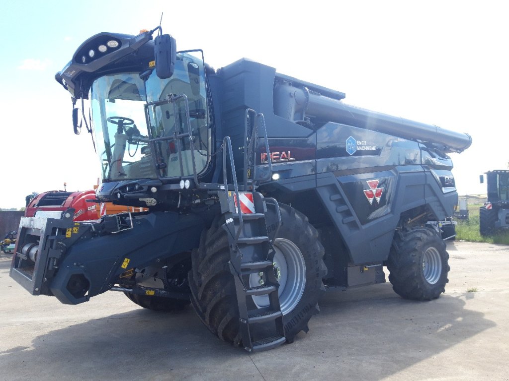 Mähdrescher of the type Massey Ferguson IDEAL 8 PL, Gebrauchtmaschine in CHEVILLON  (MAIZEROY) (Picture 1)