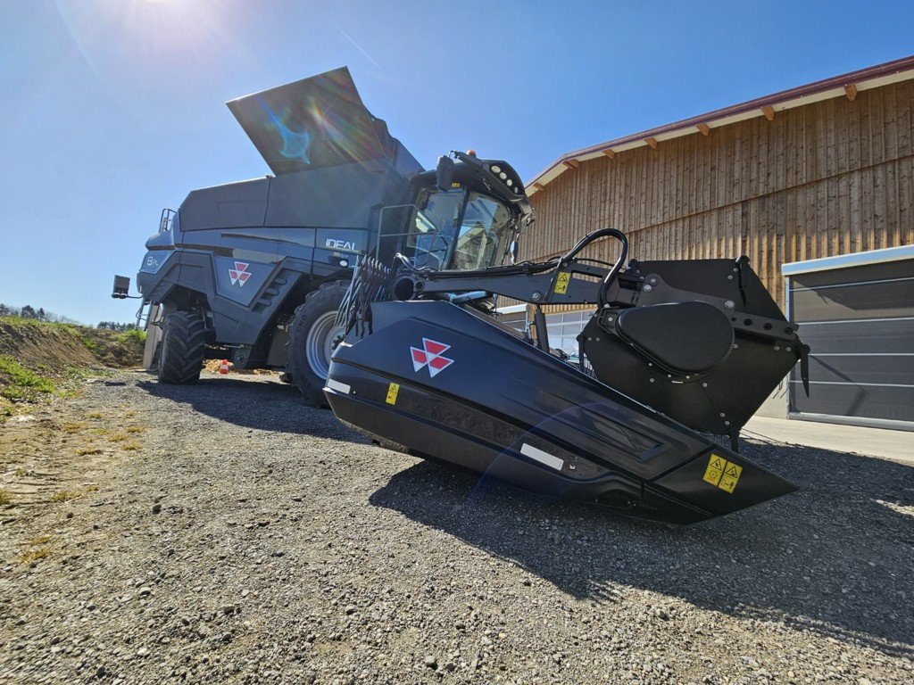 Mähdrescher Türe ait Massey Ferguson Ideal 8 PL, Gebrauchtmaschine içinde Schaffhausen (resim 4)