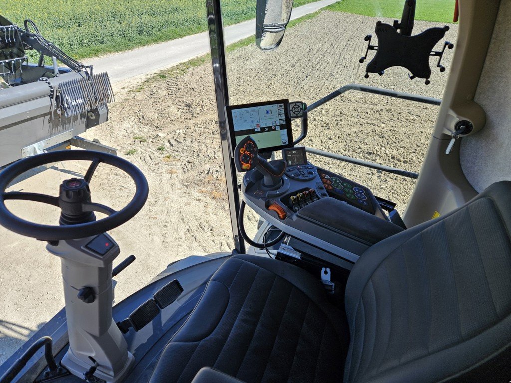 Mähdrescher Türe ait Massey Ferguson Ideal 8 PL, Gebrauchtmaschine içinde Schaffhausen (resim 10)