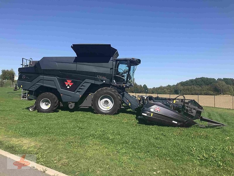 Mähdrescher Türe ait Massey Ferguson IDEAL 8 PL, Vorführmaschine içinde Oederan (resim 1)
