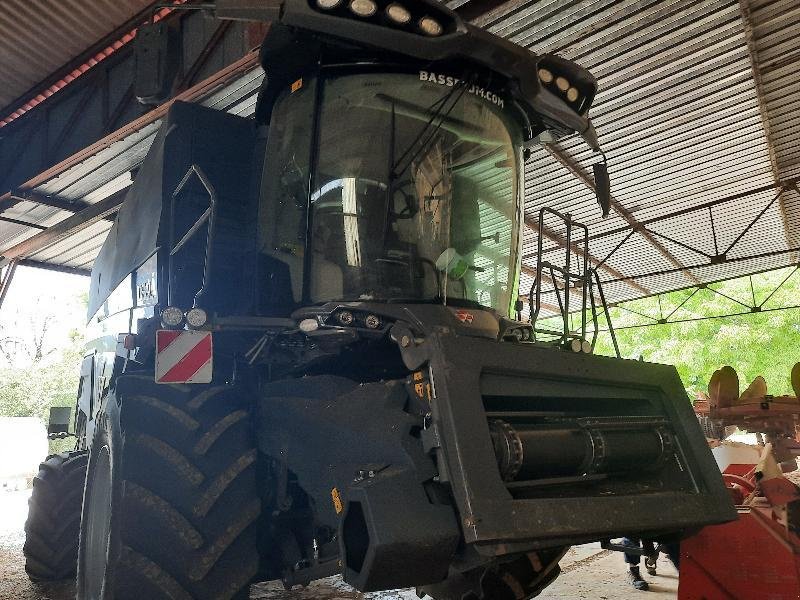 Mähdrescher of the type Massey Ferguson IDEAL7, Gebrauchtmaschine in CHAUMONT (Picture 1)