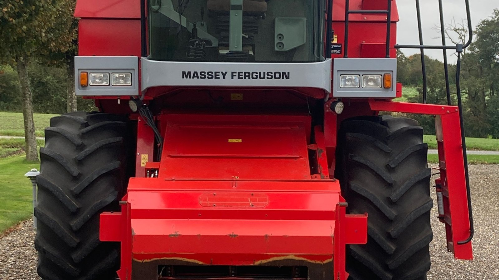 Mähdrescher des Typs Massey Ferguson MF 36 RS DV II Med 18 fods PowerFlow skærebord, Gebrauchtmaschine in Vejle (Bild 3)