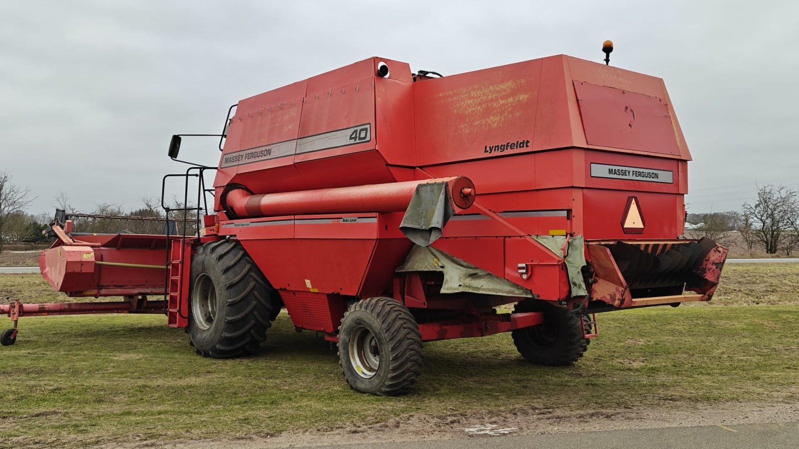 Mähdrescher des Typs Massey Ferguson MF 40, Gebrauchtmaschine in Holstebro (Bild 3)