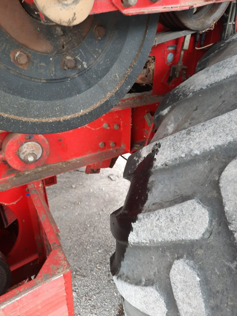 Mähdrescher typu Massey Ferguson MF 40, Gebrauchtmaschine v PUSEY (Obrázek 3)