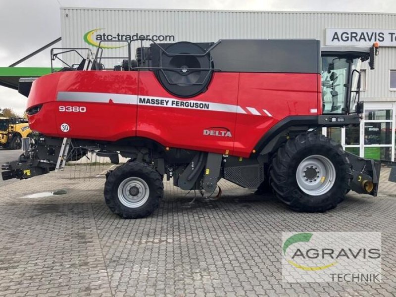 Mähdrescher of the type Massey Ferguson MF 9380 DELTA, Gebrauchtmaschine in Calbe / Saale (Picture 7)