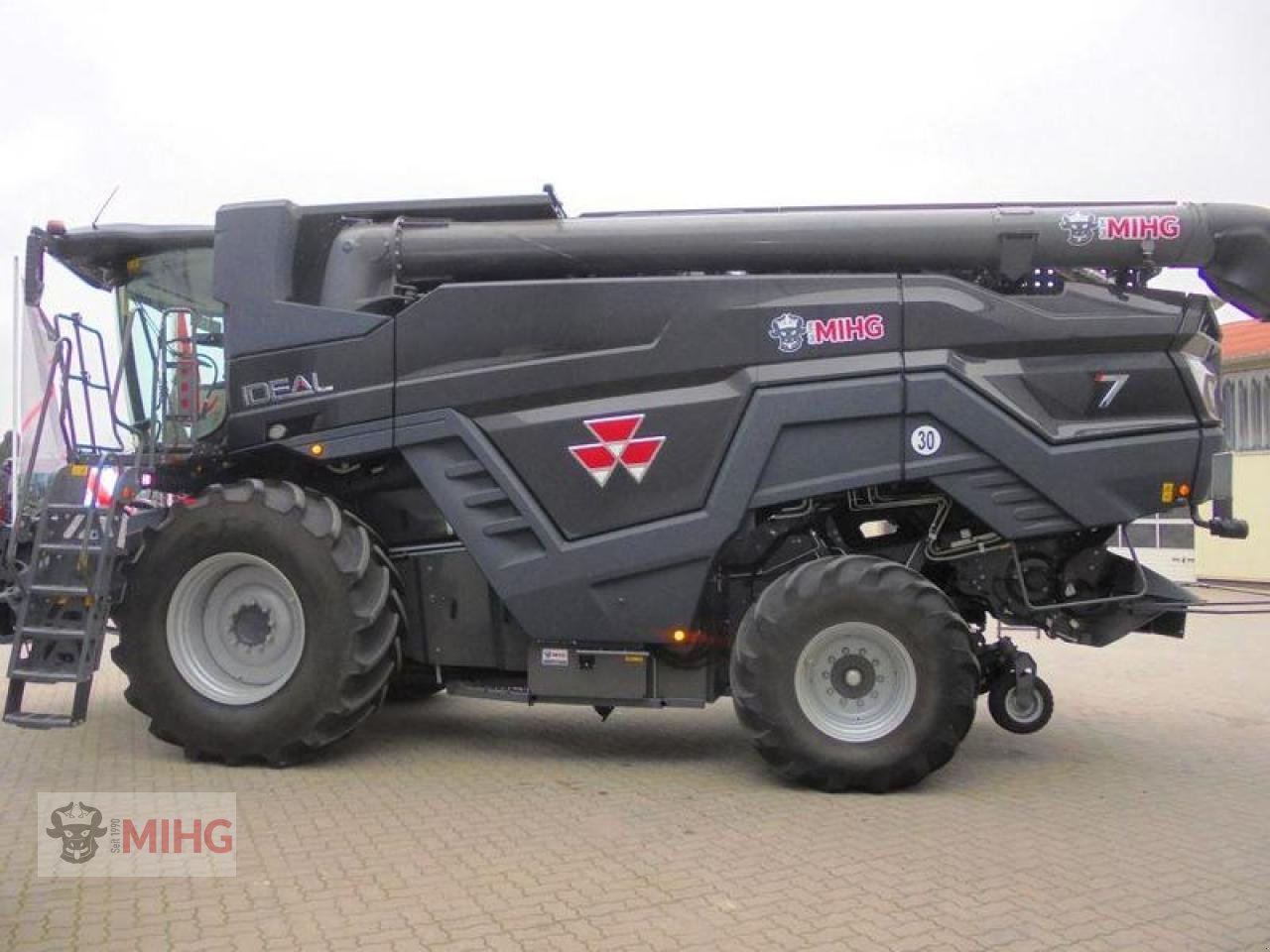 Mähdrescher van het type Massey Ferguson MF IDEAL 7, Neumaschine in Dummerstorf OT Petschow (Foto 5)