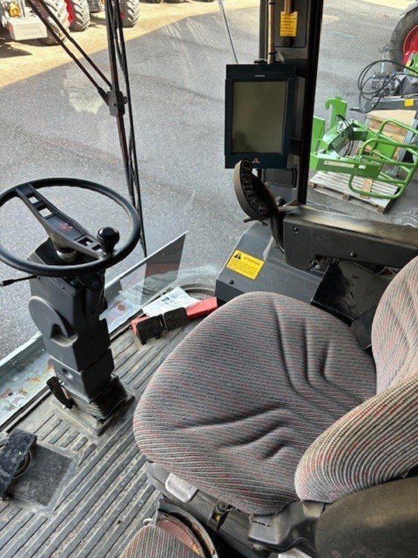 Mähdrescher del tipo Massey Ferguson Sonstiges, Gebrauchtmaschine In Schaffhausen (Immagine 3)