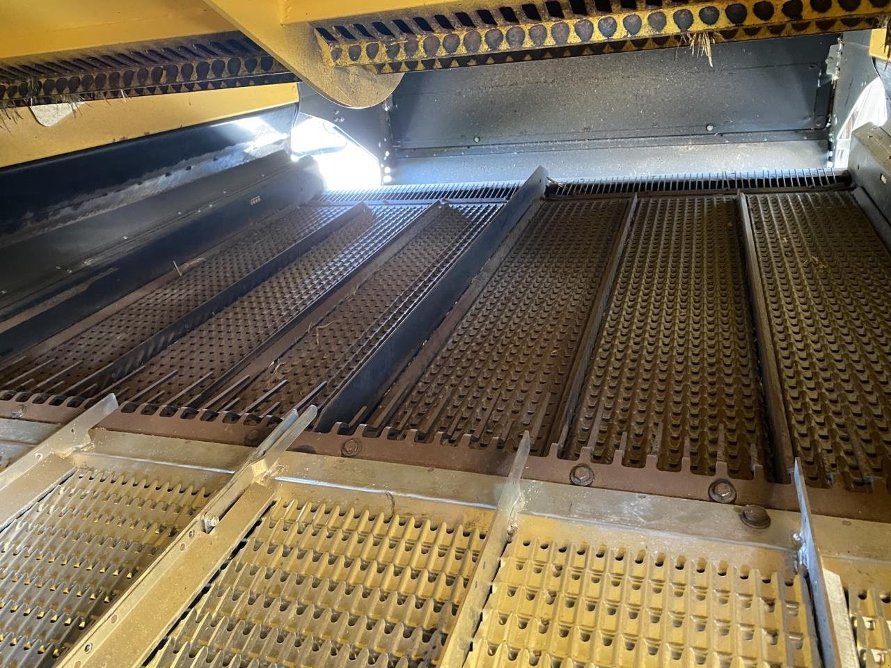 Mähdrescher of the type New Holland 10.90 ST5 EU 14,5, Gebrauchtmaschine in Maribo (Picture 12)