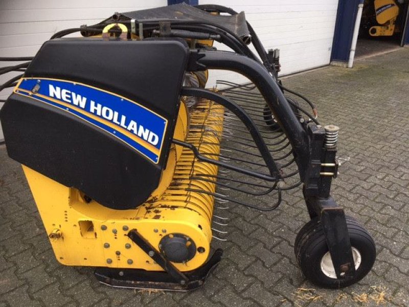 Mähdrescher typu New Holland 270 FPE, Gebrauchtmaschine v Wierden