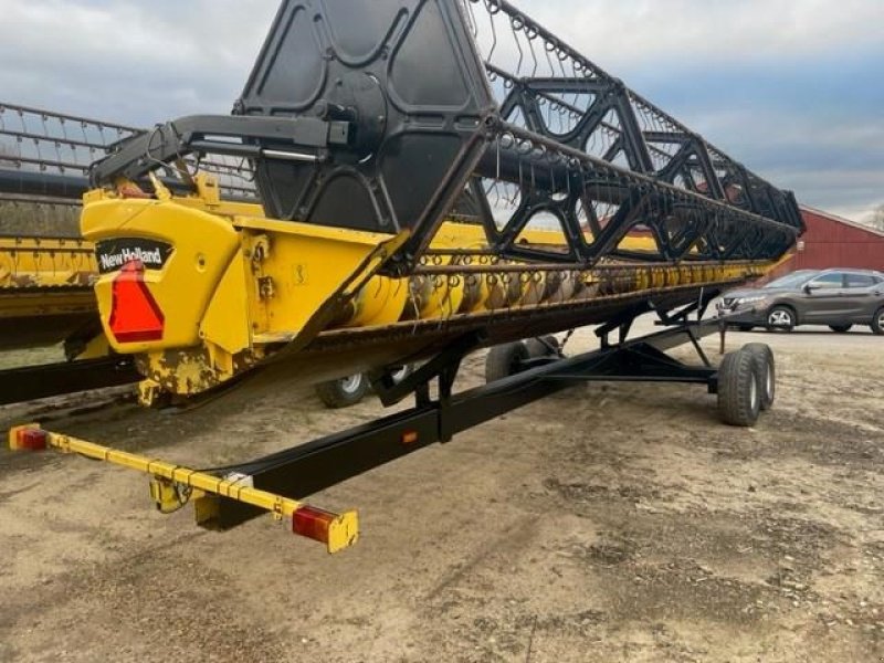 Mähdrescher от тип New Holland 30 FOD SKÆREBORD, Gebrauchtmaschine в Rødding (Снимка 3)