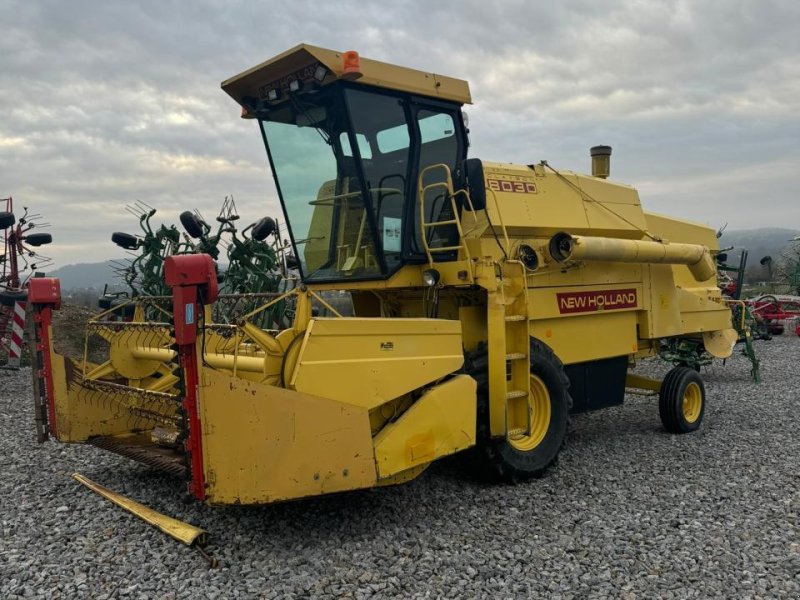 Mähdrescher tip New Holland 8030, Gebrauchtmaschine in Nabburg