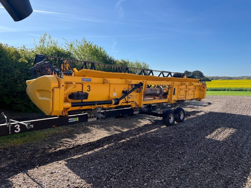 Mähdrescher des Typs New Holland 8.85, Gebrauchtmaschine in Mern (Bild 3)