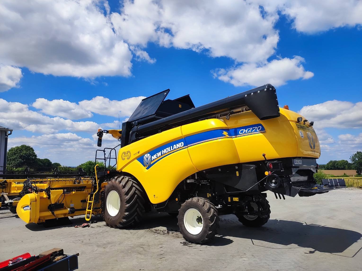 Mähdrescher of the type New Holland CH 7.70 LATERALE, Gebrauchtmaschine in Le Horps (Picture 5)