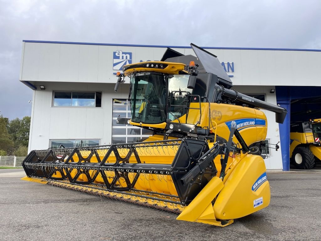 Mähdrescher Türe ait New Holland CH 7.70 LATERALE, Gebrauchtmaschine içinde Montauban (resim 1)