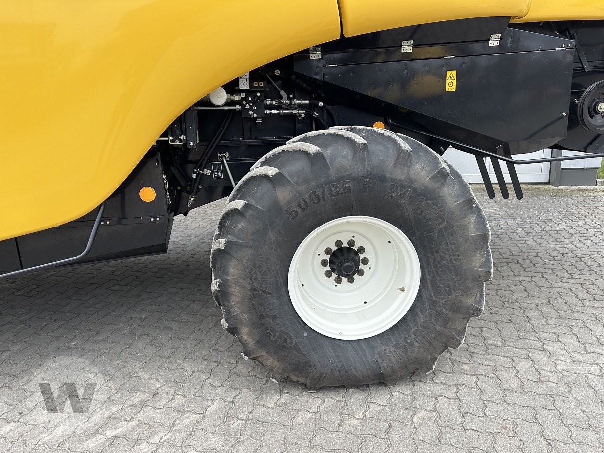 Mähdrescher des Typs New Holland CH 7.70, Gebrauchtmaschine in Jördenstorf (Bild 13)
