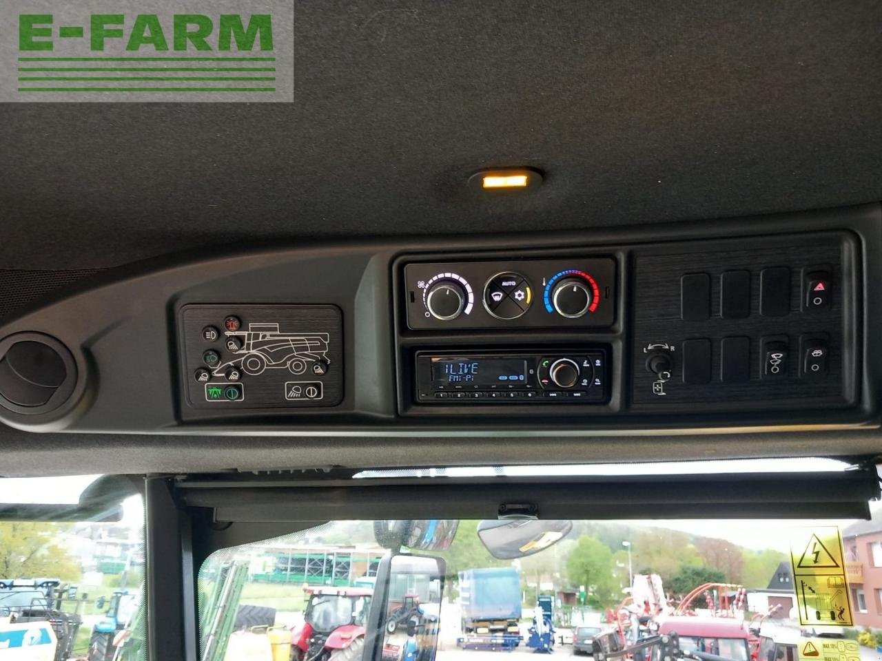 Mähdrescher del tipo New Holland CH 7.70, Gebrauchtmaschine en Hamburg (Imagen 11)