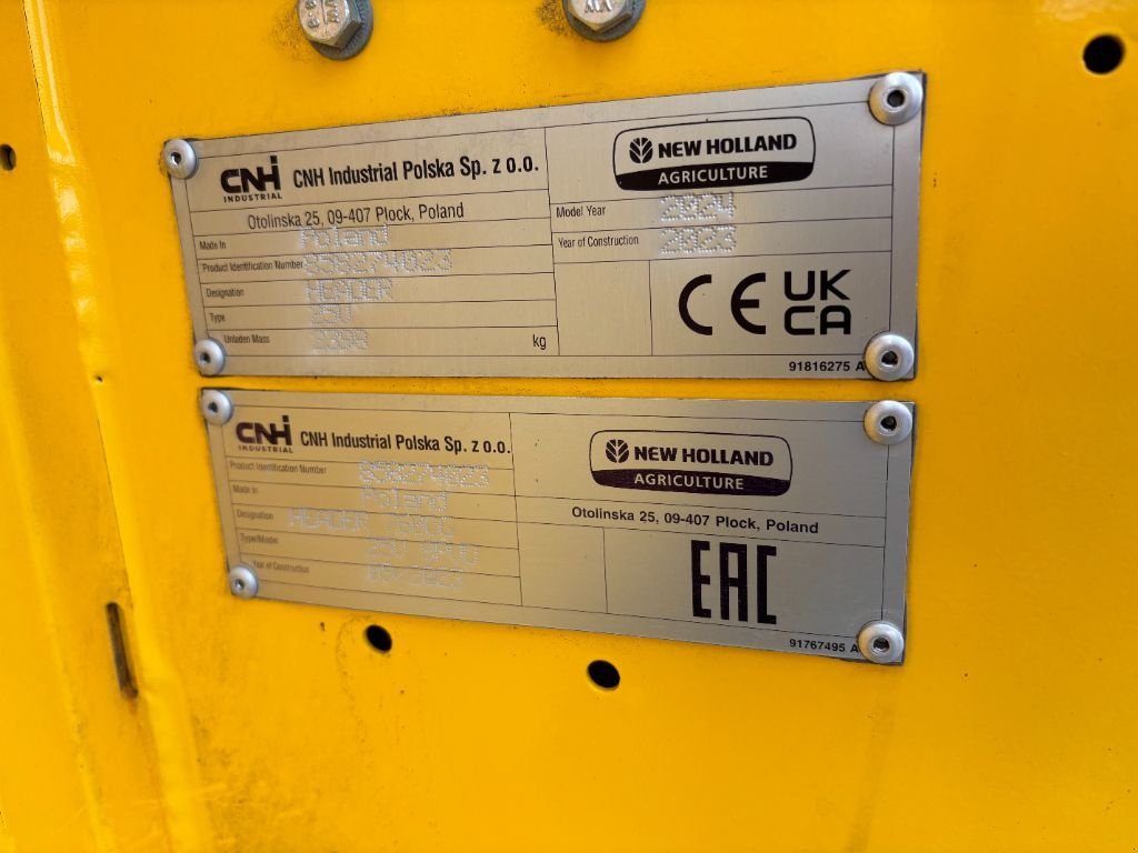 Mähdrescher of the type New Holland CH7.70, Gebrauchtmaschine in VERT TOULON (Picture 4)