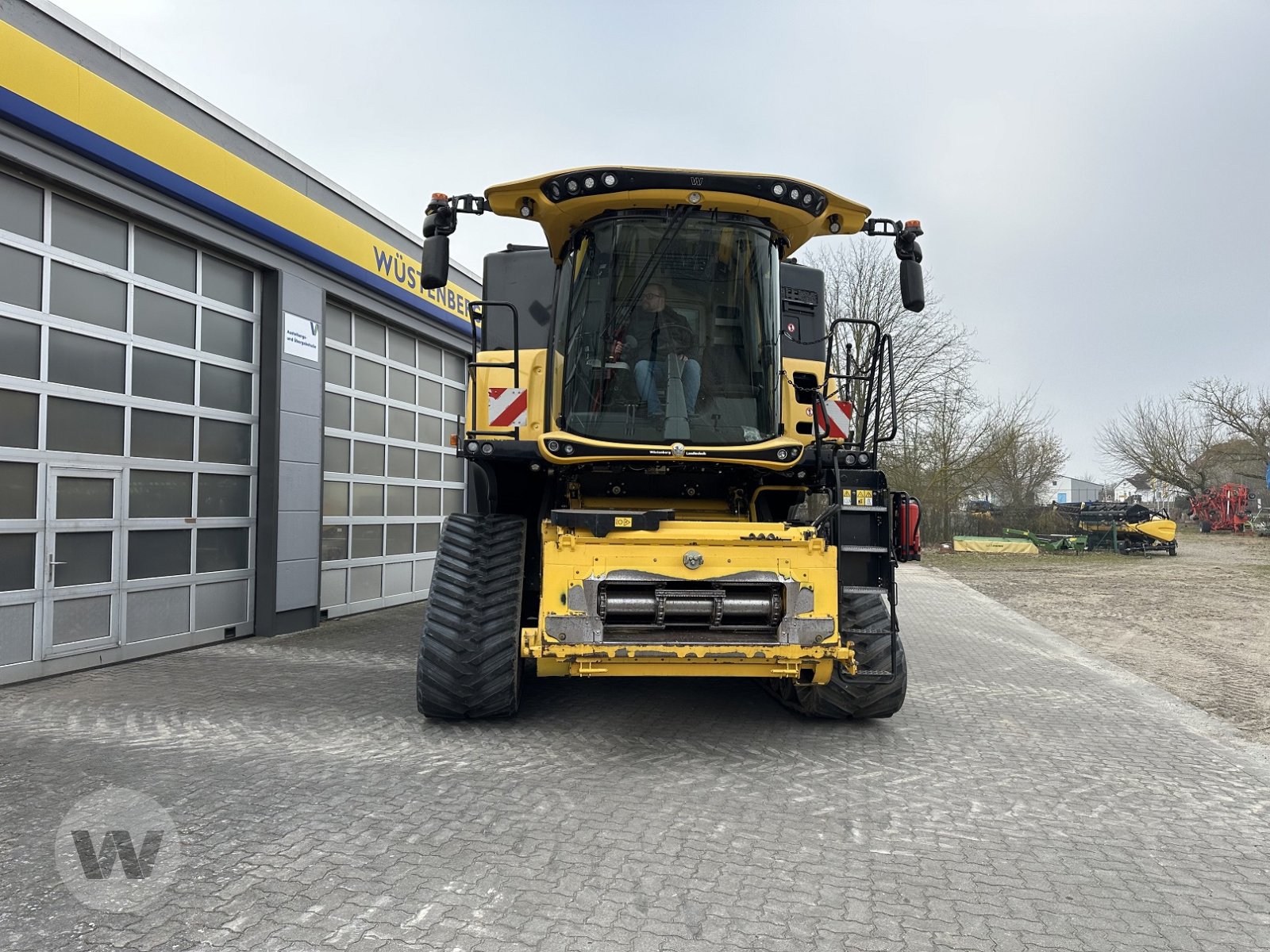 Mähdrescher des Typs New Holland CR 10.90, Gebrauchtmaschine in Jördenstorf (Bild 7)