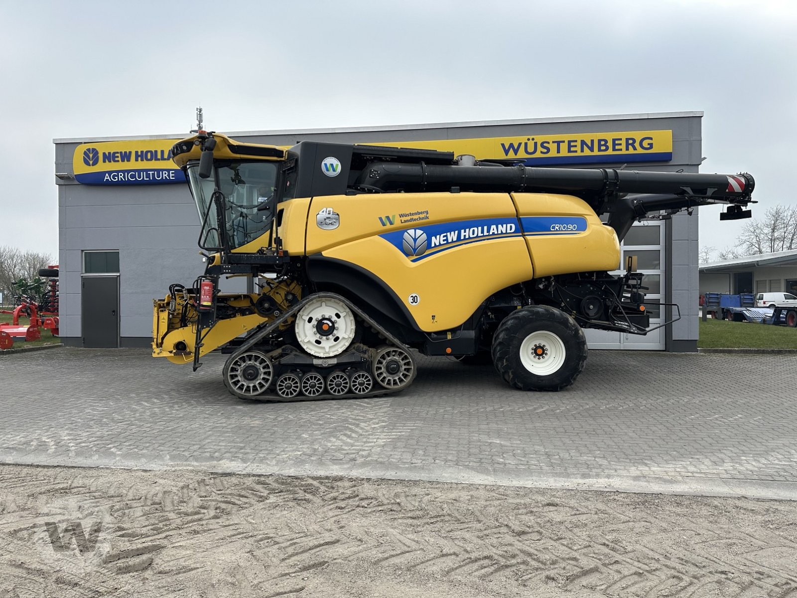 Mähdrescher des Typs New Holland CR 10.90, Gebrauchtmaschine in Jördenstorf (Bild 8)