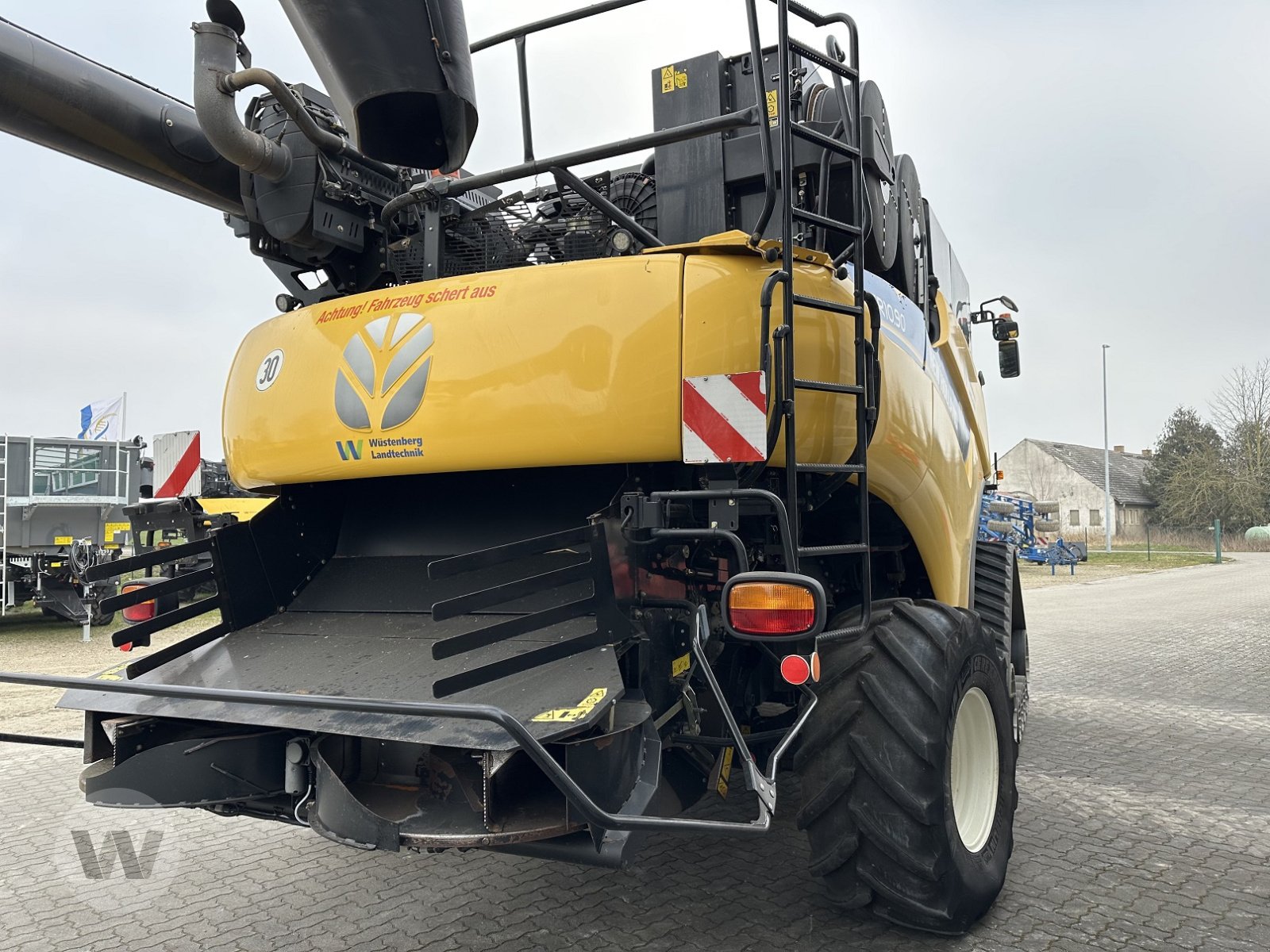 Mähdrescher des Typs New Holland CR 10.90, Gebrauchtmaschine in Jördenstorf (Bild 15)