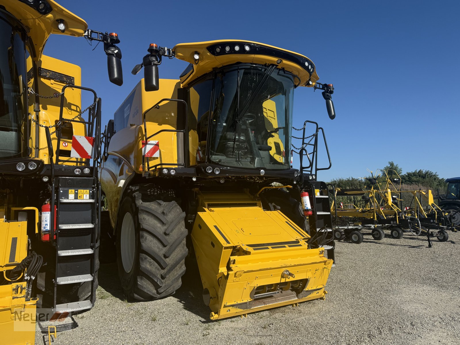 Mähdrescher tip New Holland CR 7.90, Gebrauchtmaschine in Bad Waldsee Mennisweiler (Poză 3)