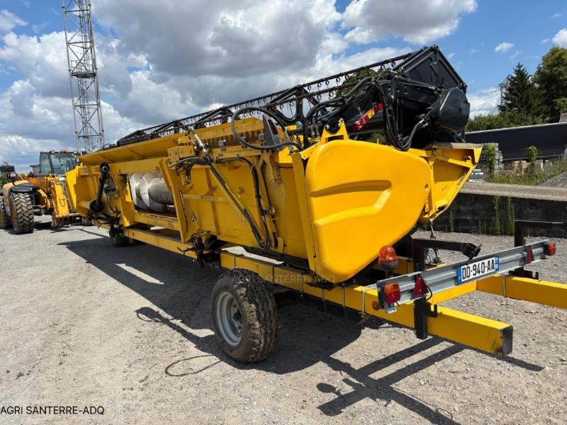 Mähdrescher of the type New Holland CR 8070, Gebrauchtmaschine in ROYE (Picture 11)