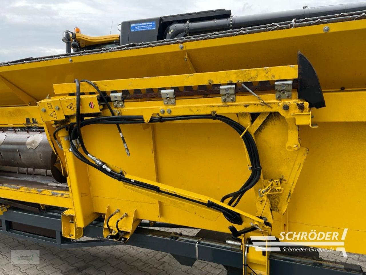 Mähdrescher tip New Holland CR 8080 + SCHNEIDWERK + MAISPFLÜCKER, Gebrauchtmaschine in Wildeshausen (Poză 18)