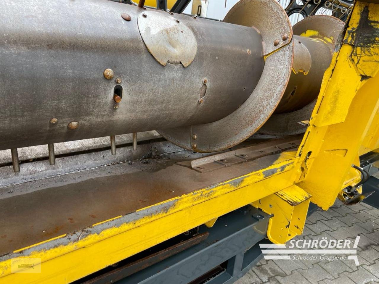 Mähdrescher tip New Holland CR 8080 + SCHNEIDWERK + MAISPFLÜCKER, Gebrauchtmaschine in Wildeshausen (Poză 21)