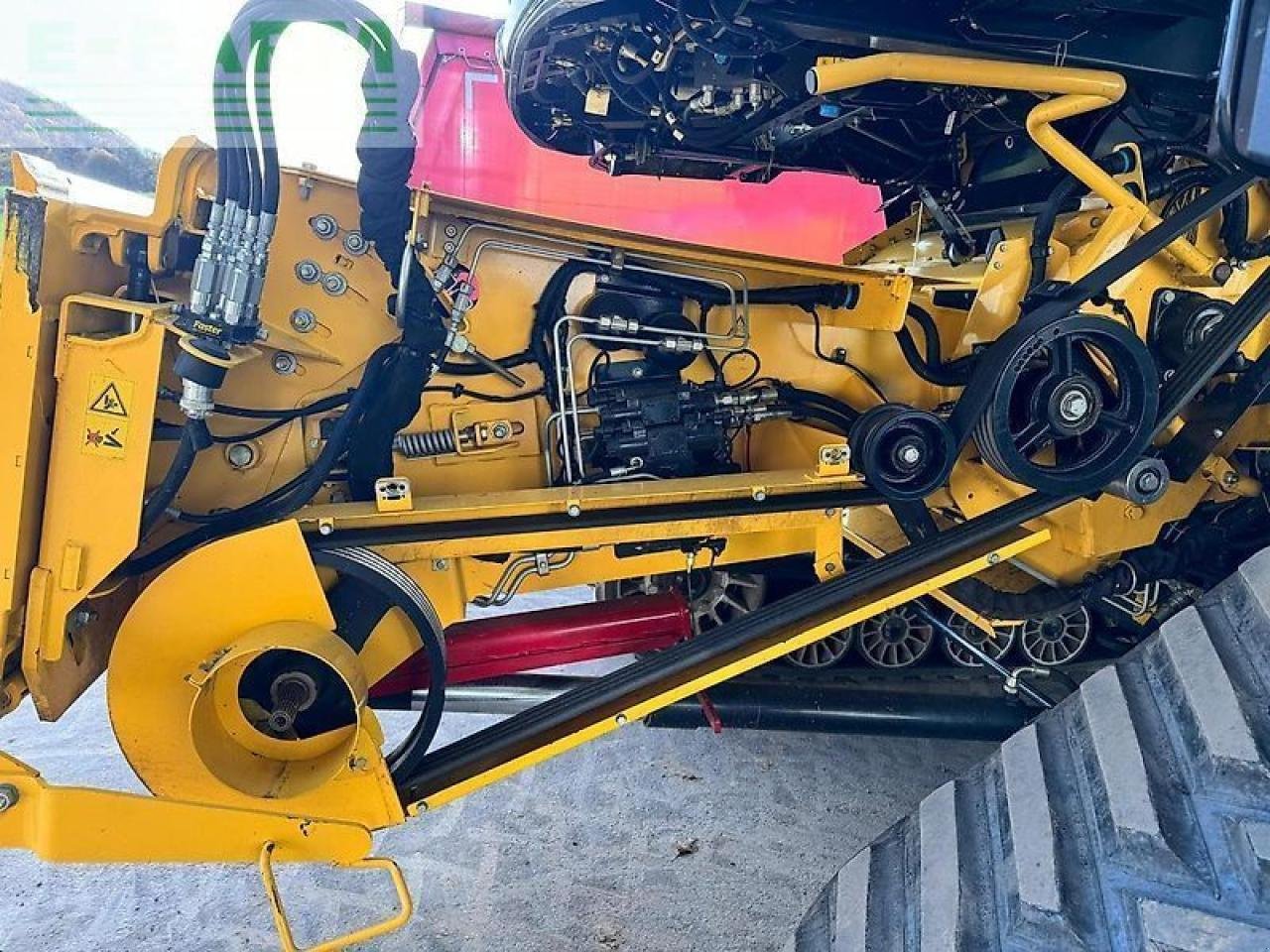 Mähdrescher typu New Holland cr 8.80 raupe 8,53m sw + sww, Gebrauchtmaschine v ANRODE / OT LENGEFELD (Obrázek 13)