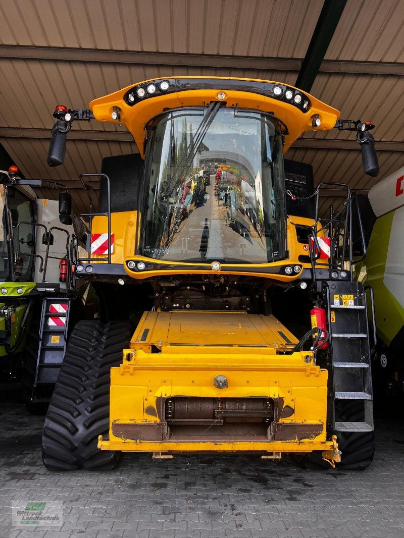 Mähdrescher del tipo New Holland CR 8.80 Smart Trax T4, Gebrauchtmaschine In Rhede / Brual (Immagine 21)