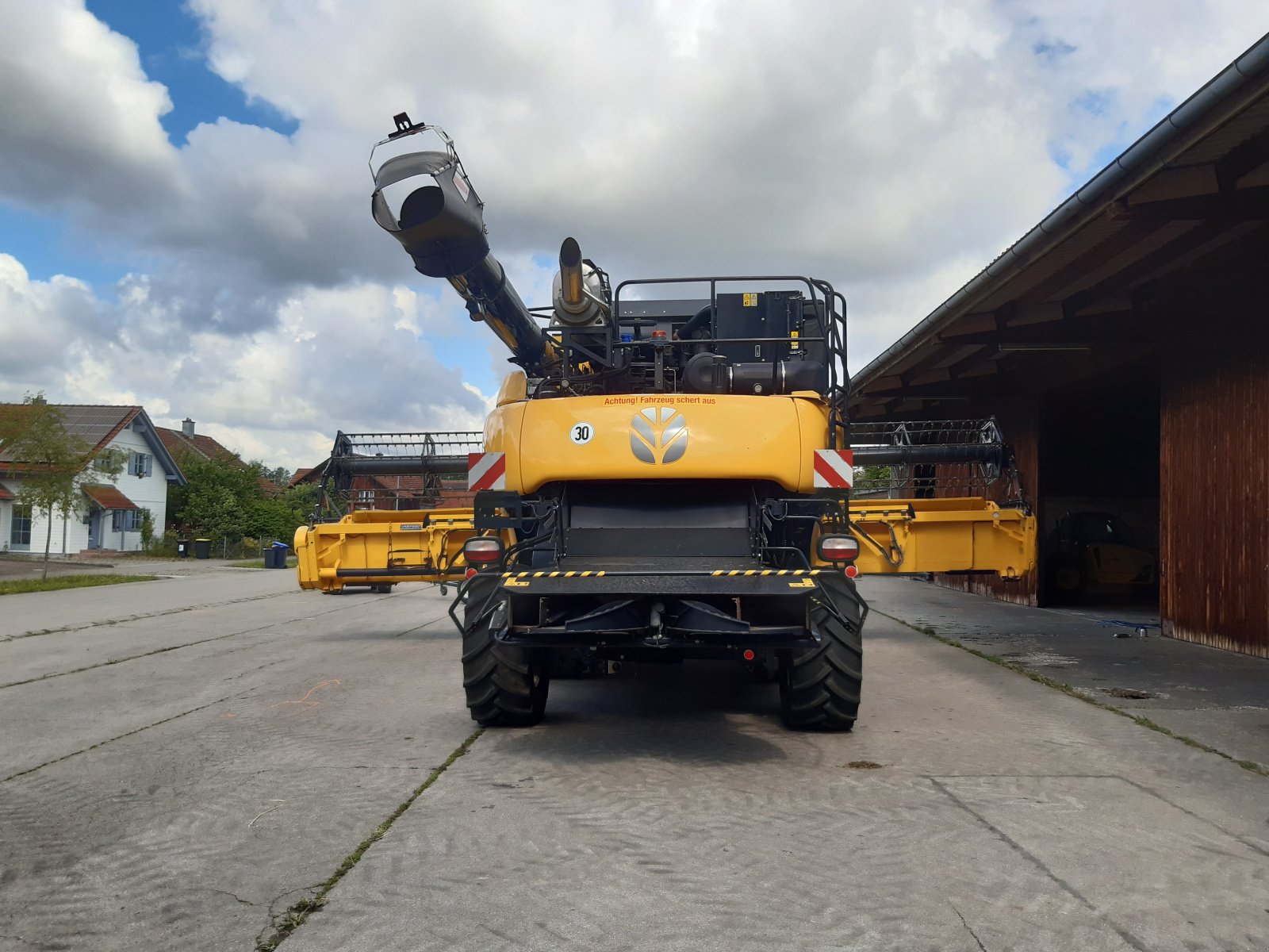 Mähdrescher of the type New Holland CR 8.80 ST IntelliSense hyd. Schnittwinkelverstellung, Gebrauchtmaschine in Penzing (Picture 5)