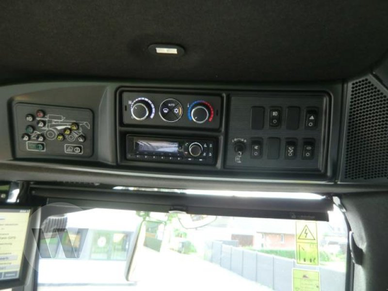 Mähdrescher des Typs New Holland CR 8.80 STAGE5 RAUPE, Neumaschine in Börm (Bild 8)