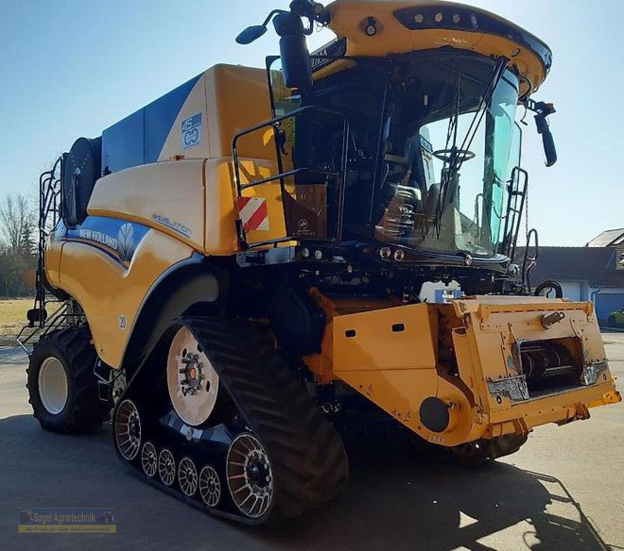 Mähdrescher tip New Holland CR 8.80 Terraglide, Neumaschine in Rhaunen (Poză 1)
