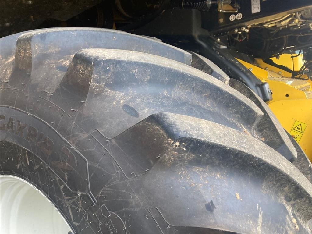 Mähdrescher typu New Holland CR 8.80 VI GIVER 50 TIMERS HØSTGARANTI I DK!!! Kun høstet 52 timer!!! Incl. Skærebord og vogn. GPS., Gebrauchtmaschine v Kolding (Obrázek 12)