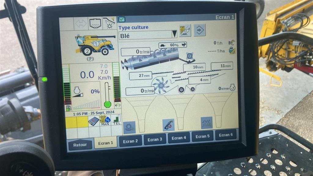 Mähdrescher typu New Holland CR 8.80 VI GIVER 50 TIMERS HØSTGARANTI I DK!!! Kun høstet 52 timer!!! Incl. Skærebord og vogn. GPS., Gebrauchtmaschine v Kolding (Obrázek 17)