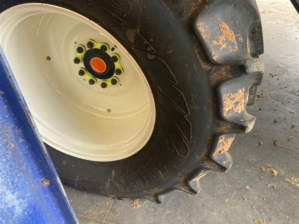 Mähdrescher typu New Holland CR 8.80 VI GIVER 50 TIMERS HØSTGARANTI I DK!!! Kun høstet 52 timer!!! Incl. Skærebord og vogn. GPS., Gebrauchtmaschine v Kolding (Obrázek 14)