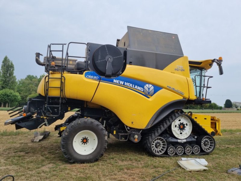 Mähdrescher of the type New Holland CR 8.80, Gebrauchtmaschine in FRESNAY LE COMTE (Picture 1)