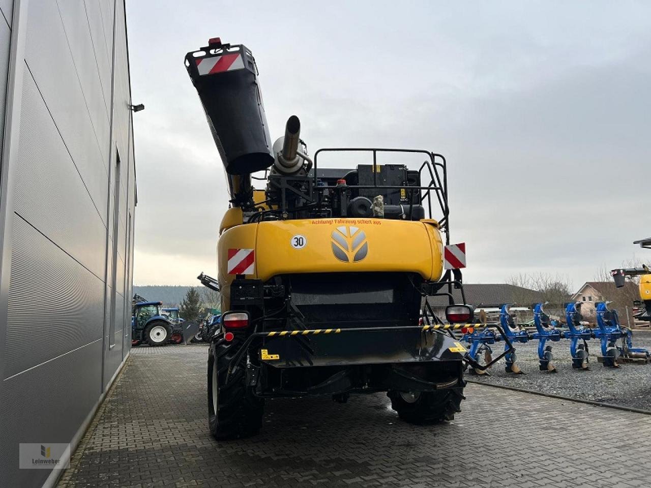 Mähdrescher tip New Holland CR 8.80, Gebrauchtmaschine in Neuhof - Dorfborn (Poză 4)