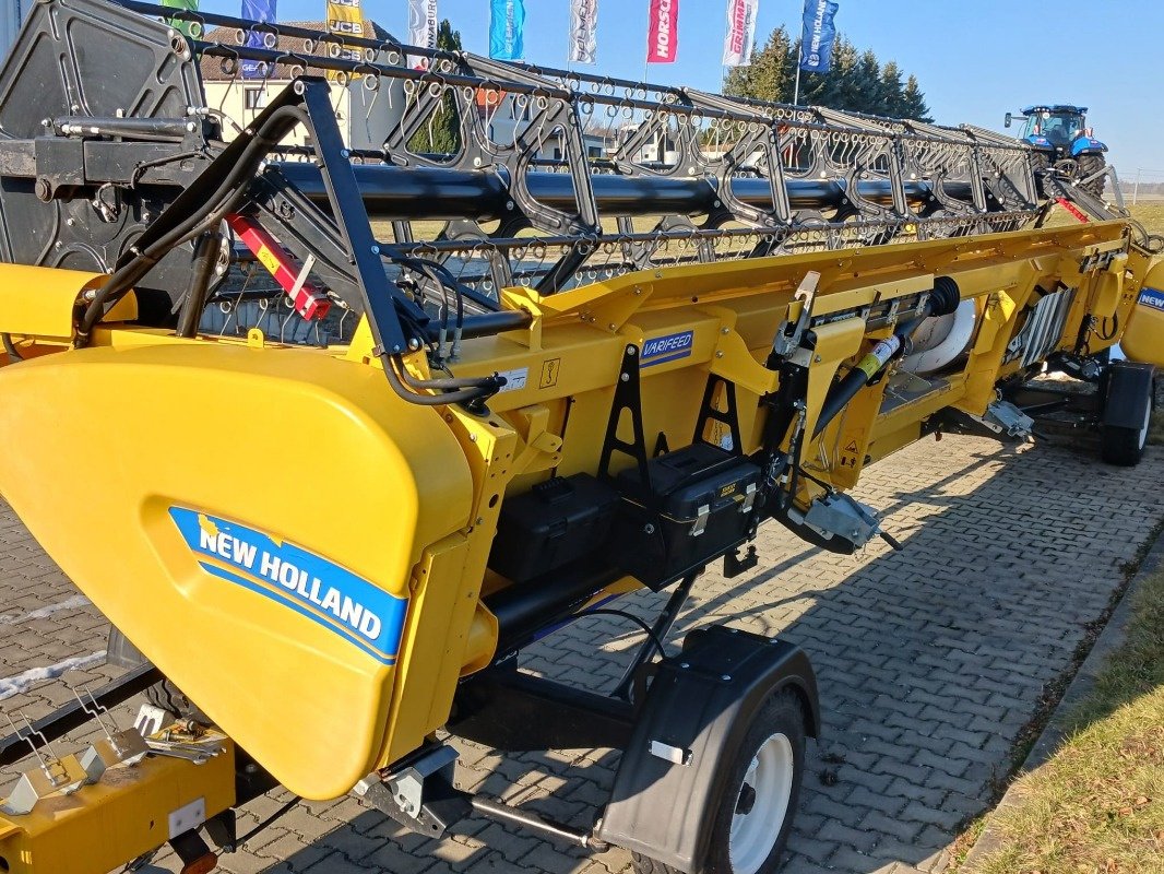Mähdrescher a típus New Holland CR 8.80, Gebrauchtmaschine ekkor: Ebersbach (Kép 14)