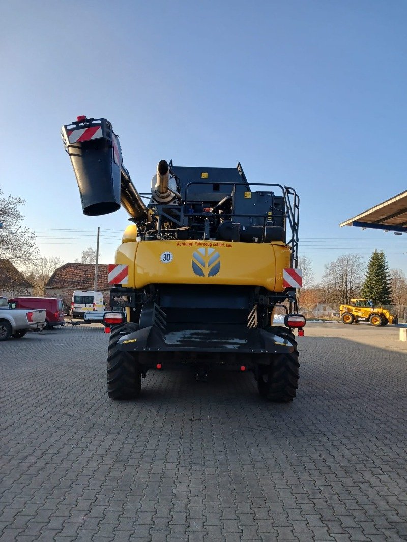 Mähdrescher a típus New Holland CR 8.80, Gebrauchtmaschine ekkor: Ebersbach (Kép 5)