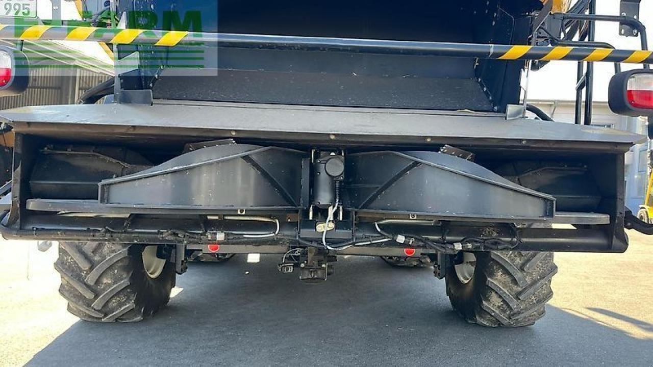 Mähdrescher типа New Holland cr 8.90 + 10,7m sw + sww intellisense, Gebrauchtmaschine в ANRODE / OT LENGEFELD (Фотография 9)