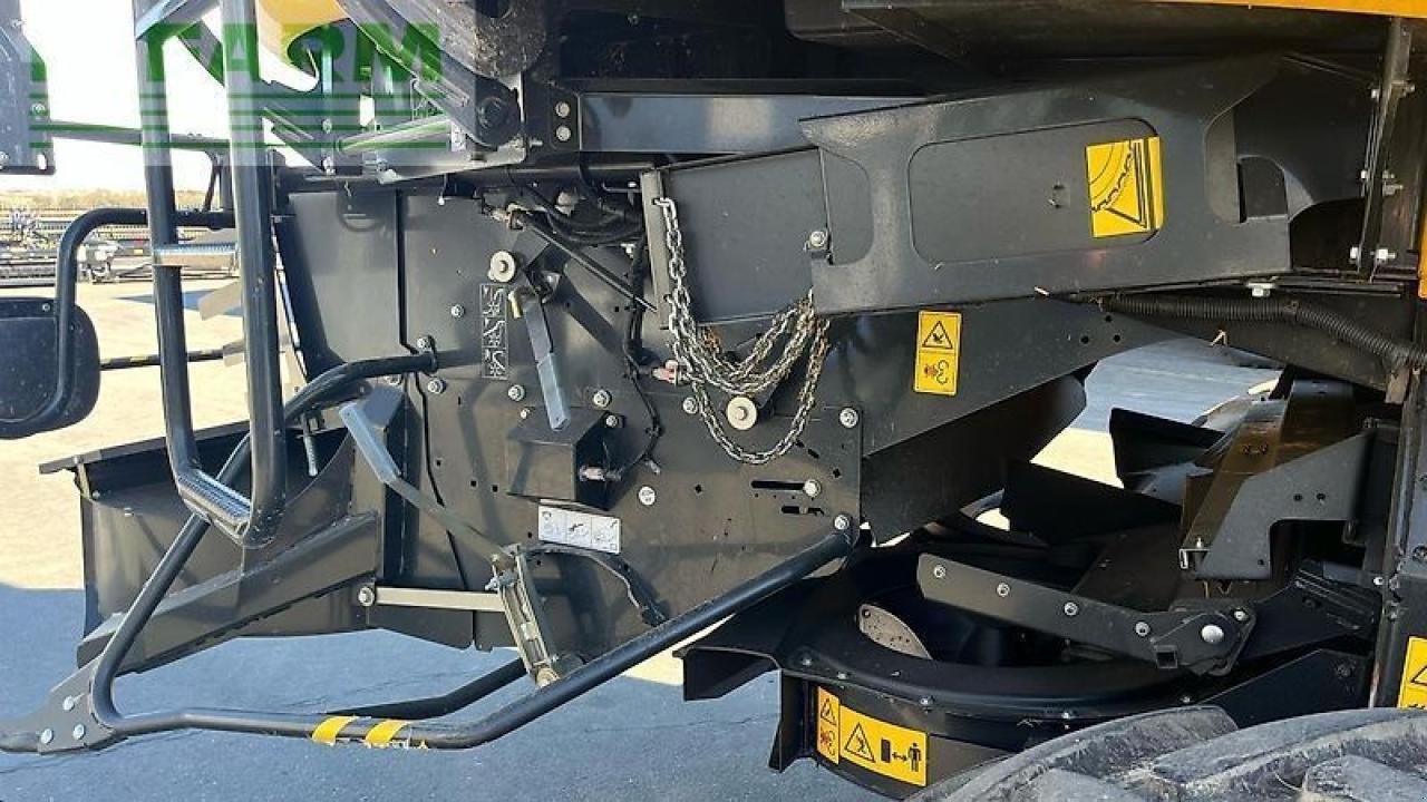 Mähdrescher des Typs New Holland cr 8.90 + 10,7m sw + sww intellisense, Gebrauchtmaschine in ANRODE / OT LENGEFELD (Bild 4)