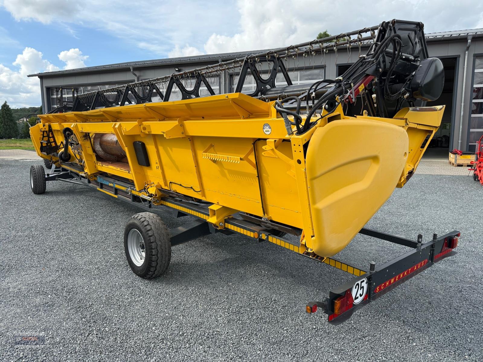 Mähdrescher типа New Holland CR 8.90 IntelliSense, Gebrauchtmaschine в Lichtenfels (Фотография 16)